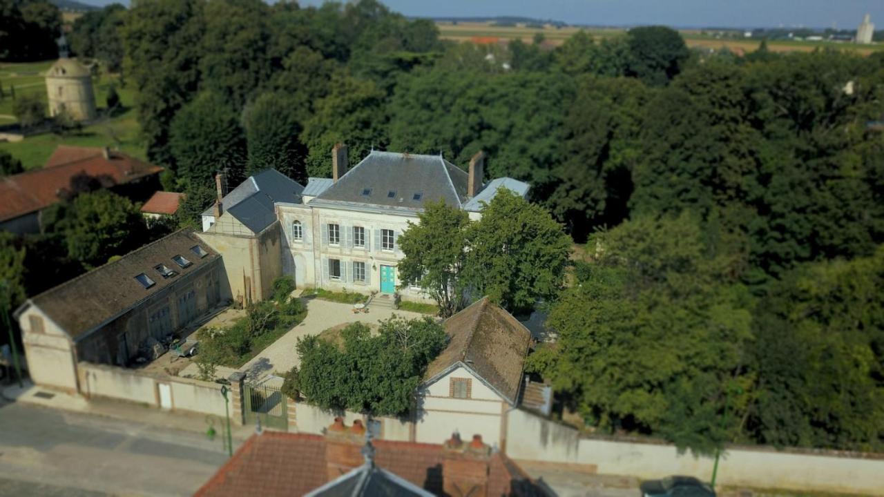 Yxie - Manoir Des Arts Bed & Breakfast Villeblevin Exterior foto